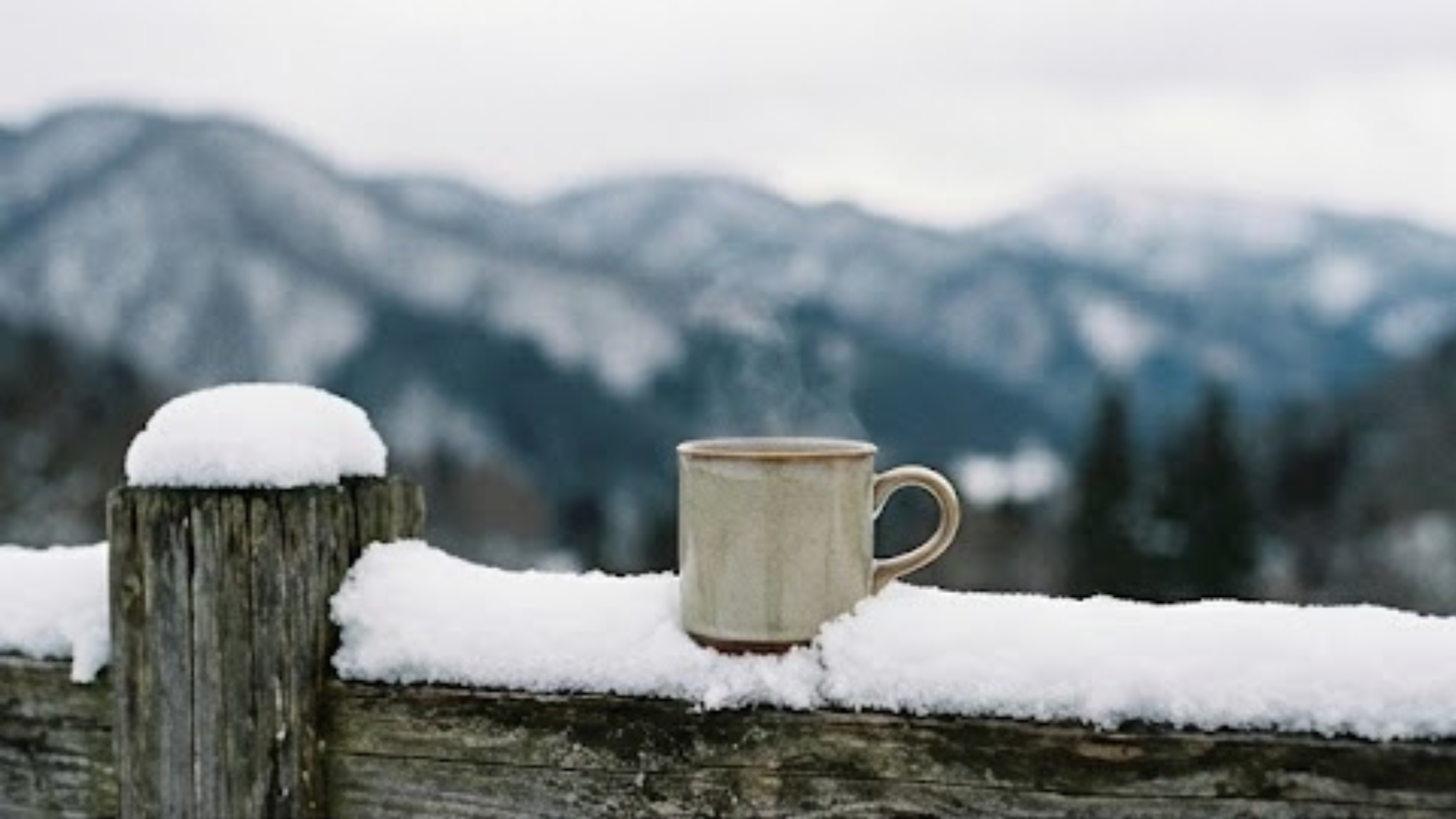 雪景色とコーヒー